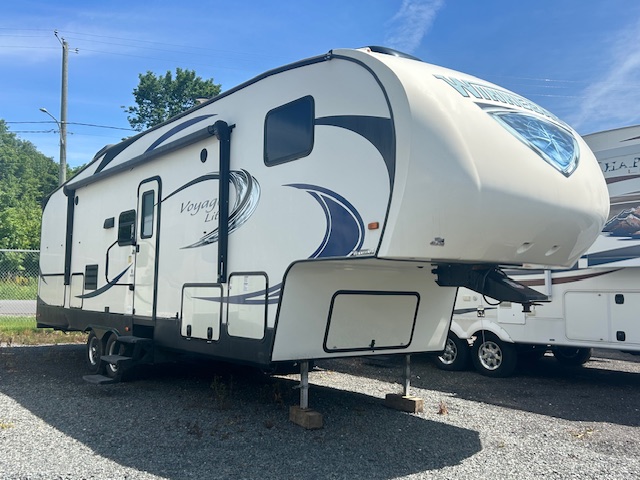 Caravane à Sellette Winnebago Voyage 28RDB 2017