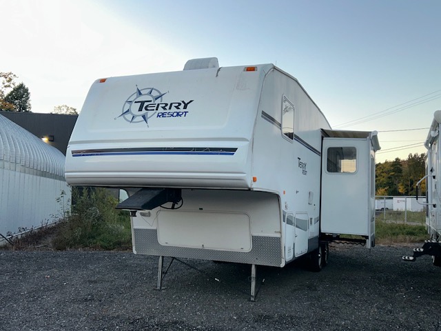 Caravanne à Sellette Terry 245RK 2007