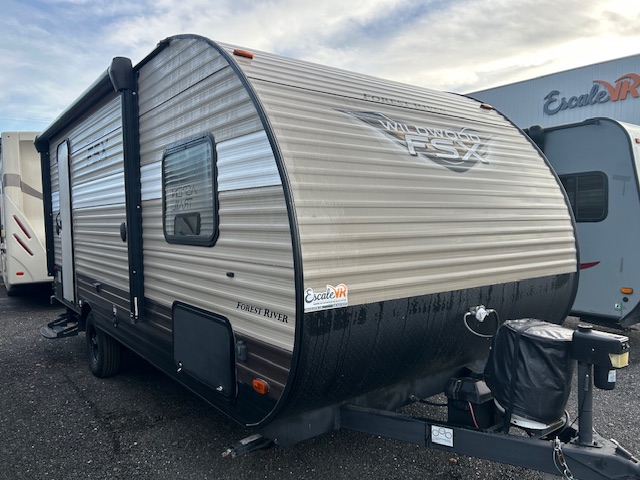 Roulotte Forest River Wildwood 200RK 2018